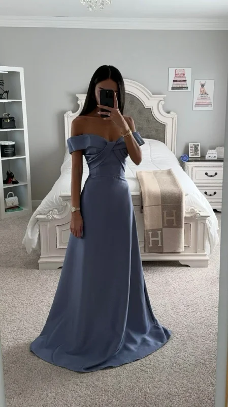 Unbeatable Prices OFF SHOULDER KNOT CHEST A LINE GOWN