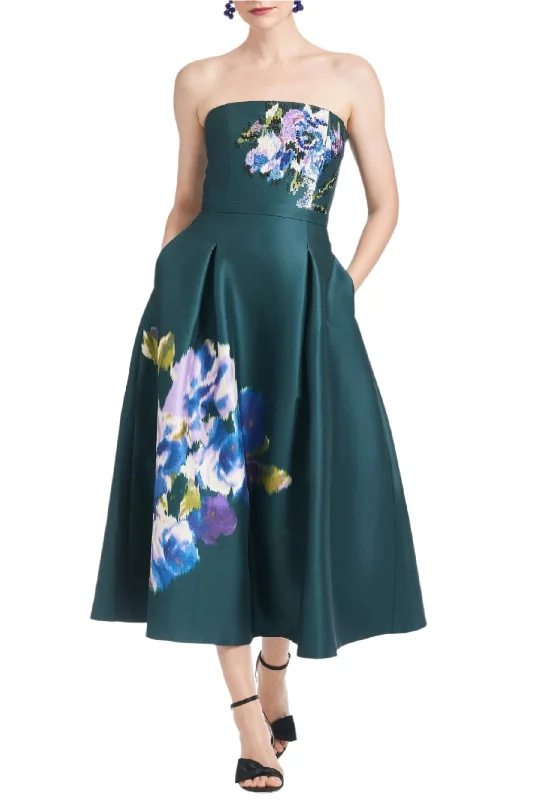 Huge Savings Shay Dress in Forest Green Placement Ikat