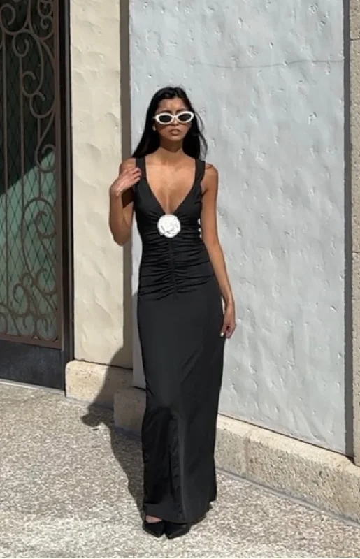 Early Access Harlow Black V-Neck Maxi Dress