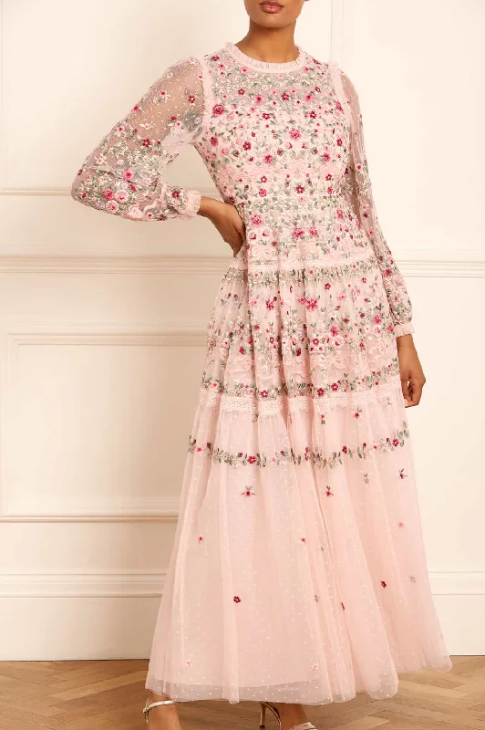 Savings Bonanza Ribbon Bouquet Gown