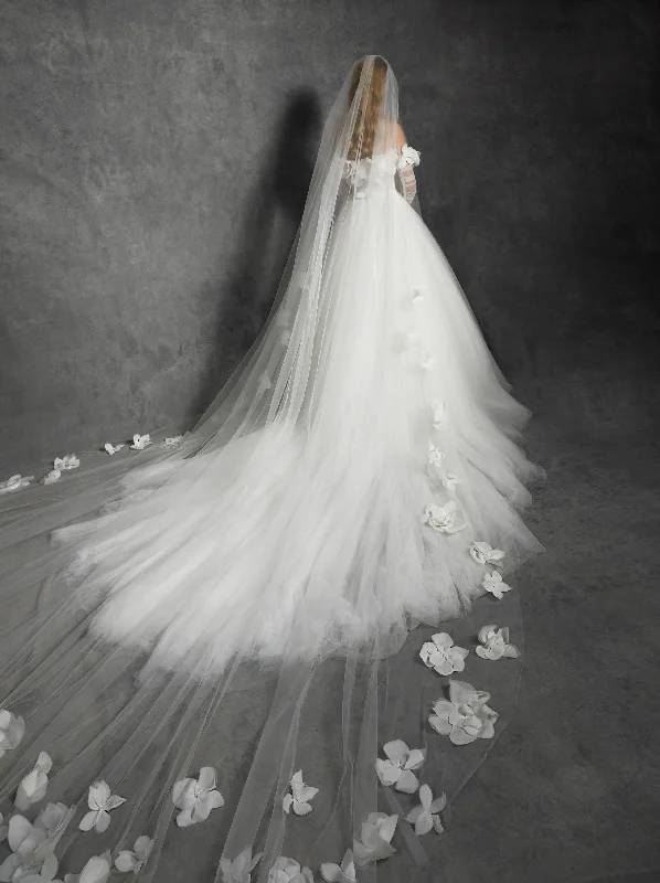 Mega Deal VRM351V - ALLURING FEATHERED AIRY FLOWER VEIL
