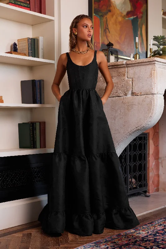 Savings Spectacular The Avery Dress in Black Windsor Brocade