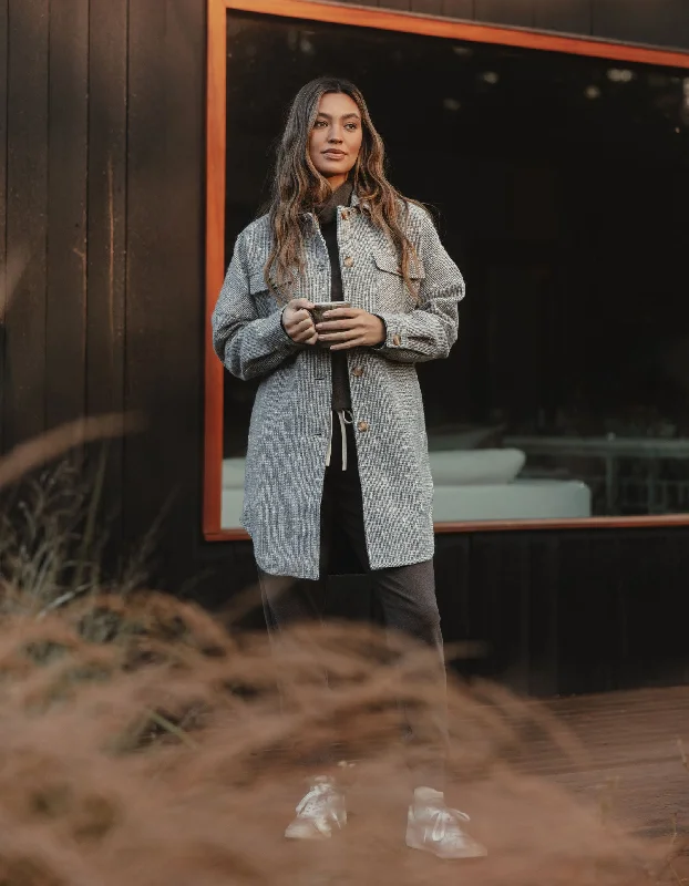 Deal Alert Frieda Shacket in Greystone Nep