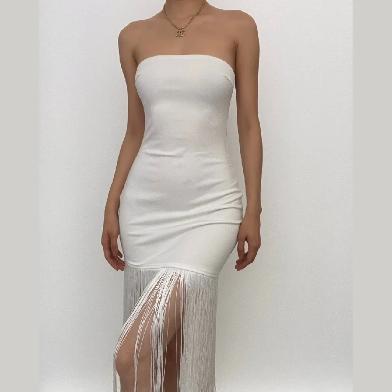 Weekend Deal BerryBetty - Sleeveless solid backless tassel tube dress