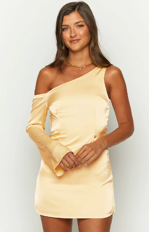 Super Deal Singer Yellow Satin One Shoulder Mini Dress