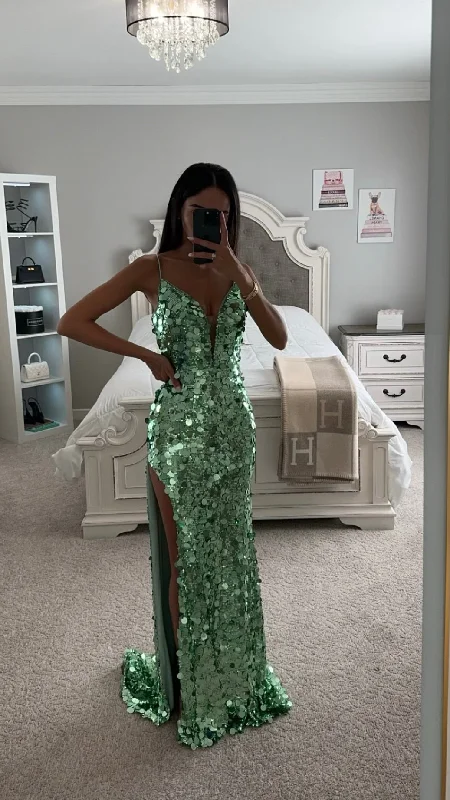 Customer Appreciation Sale PAILLETTE FITTED GOWN