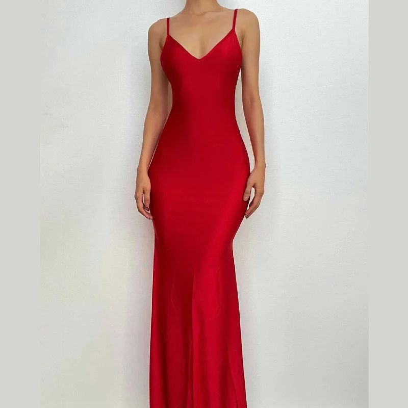 Reduced Prices BerryBetty - Low cut v neck ruched solid backless cami maxi dress
