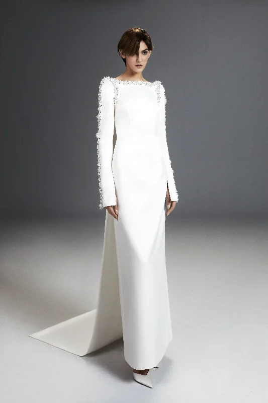 Deep Discounts VRM372 - TALES OF PEARLS COLUMN GOWN